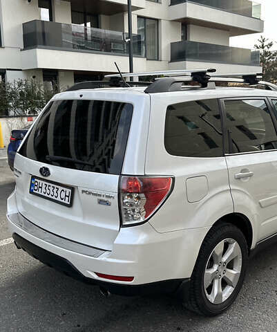 Білий Субару Forester, об'ємом двигуна 1.99 л та пробігом 125 тис. км за 9999 $, фото 4 на Automoto.ua
