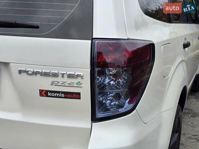 Білий Субару Forester, об'ємом двигуна 2.5 л та пробігом 232 тис. км за 9499 $, фото 54 на Automoto.ua
