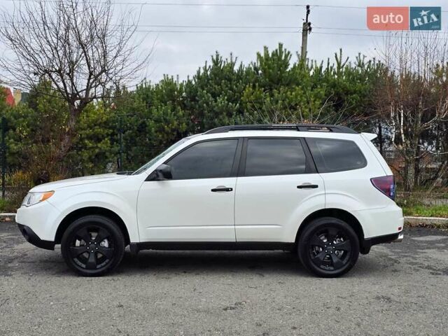 Білий Субару Forester, об'ємом двигуна 2.5 л та пробігом 232 тис. км за 9499 $, фото 4 на Automoto.ua