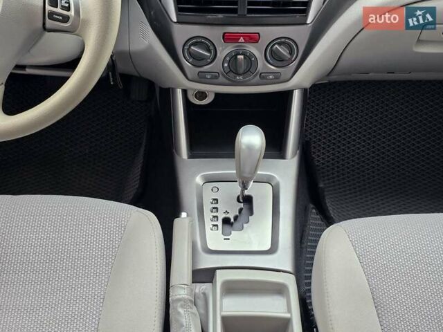 Білий Субару Forester, об'ємом двигуна 2.5 л та пробігом 232 тис. км за 9499 $, фото 34 на Automoto.ua