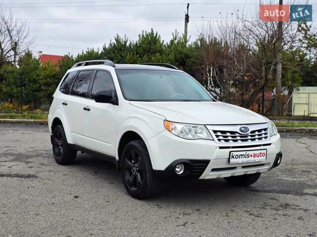 Білий Субару Forester, об'ємом двигуна 2.5 л та пробігом 232 тис. км за 9499 $, фото 3 на Automoto.ua