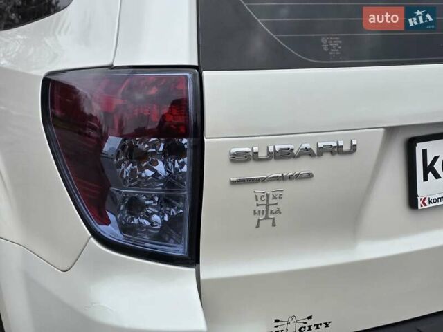 Білий Субару Forester, об'ємом двигуна 2.5 л та пробігом 232 тис. км за 9499 $, фото 53 на Automoto.ua