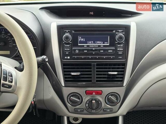 Білий Субару Forester, об'ємом двигуна 2.5 л та пробігом 232 тис. км за 9499 $, фото 31 на Automoto.ua