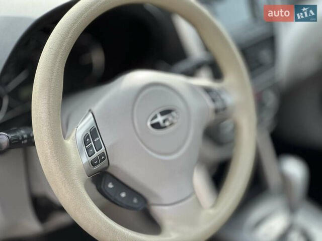 Білий Субару Forester, об'ємом двигуна 2.46 л та пробігом 194 тис. км за 9750 $, фото 23 на Automoto.ua