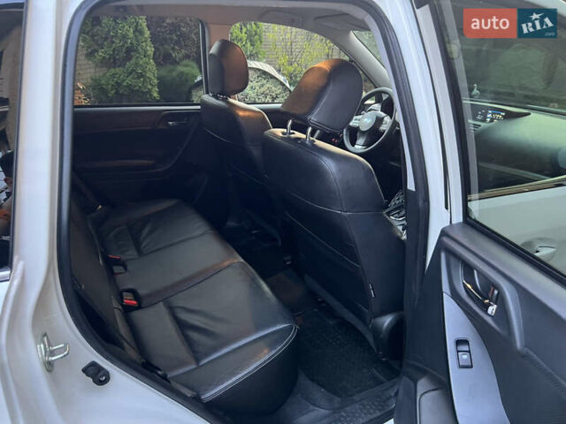 Белый Субару Форестер, объемом двигателя 2.5 л и пробегом 96 тыс. км за 20000 $, фото 5 на Automoto.ua