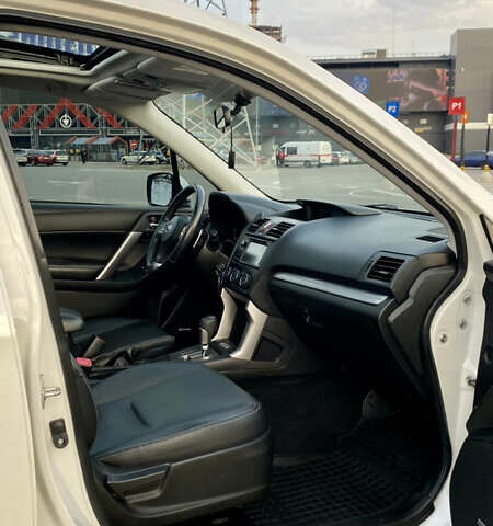 Субару Форестер 2013 в Киеве на Automoto.ua Белый Субару Форестер, объемом двигателя 2 л и пробегом 195 тыс. км за 11700 $, фото 8 на Automoto.ua