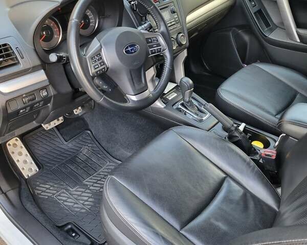 Білий Субару Forester, об'ємом двигуна 2.5 л та пробігом 90 тис. км за 15500 $, фото 6 на Automoto.ua