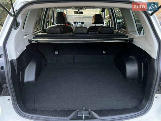 Белый Субару Форестер, объемом двигателя 2.5 л и пробегом 96 тыс. км за 20000 $, фото 10 на Automoto.ua