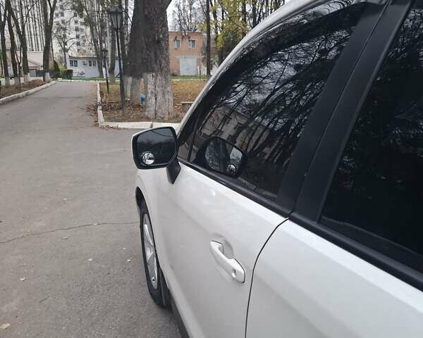 Белый Субару Форестер, объемом двигателя 2.5 л и пробегом 250 тыс. км за 10900 $, фото 5 на Automoto.ua