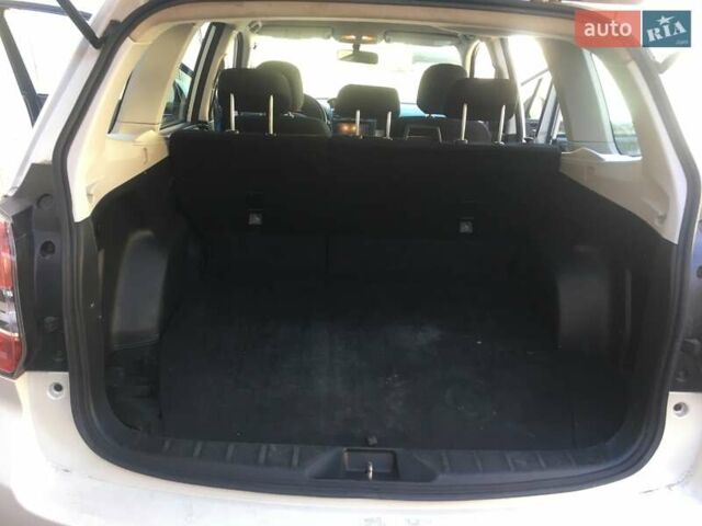 Білий Субару Forester, об'ємом двигуна 2 л та пробігом 236 тис. км за 6700 $, фото 39 на Automoto.ua