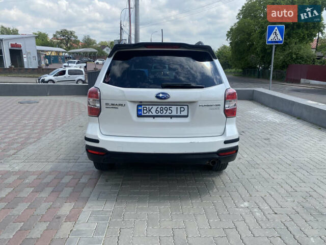 Белый Субару Форестер, объемом двигателя 2.5 л и пробегом 170 тыс. км за 10900 $, фото 4 на Automoto.ua