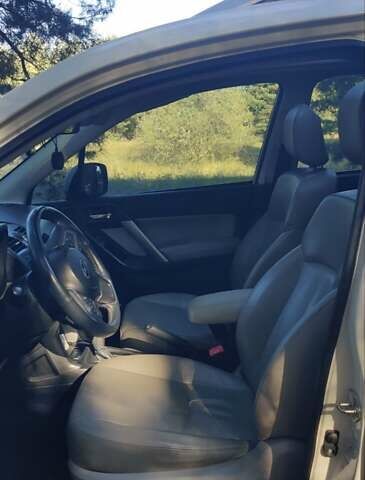 Субару Forester 2013 у Дніпро (Дніпропетровську) на Automoto.ua Білий Субару Forester, об'ємом двигуна 2.5 л та пробігом 194 тис. км за 13500 $, фото 4 на Automoto.ua