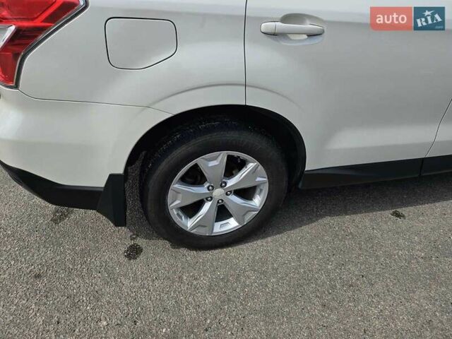 Білий Субару Forester, об'ємом двигуна 2.5 л та пробігом 250 тис. км за 13800 $, фото 2 на Automoto.ua