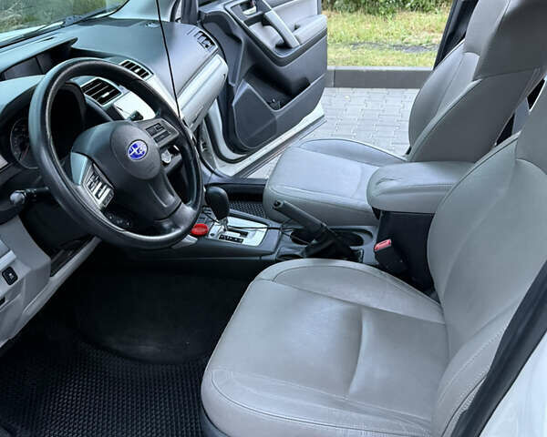 Білий Субару Forester, об'ємом двигуна 2.5 л та пробігом 199 тис. км за 11500 $, фото 17 на Automoto.ua