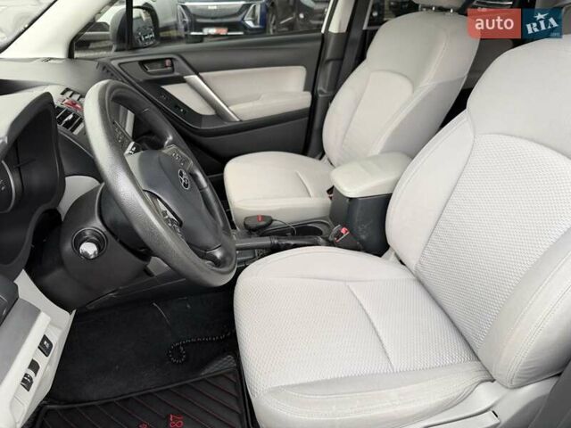 Білий Субару Forester, об'ємом двигуна 2.46 л та пробігом 187 тис. км за 13300 $, фото 11 на Automoto.ua