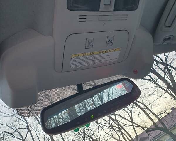 Белый Субару Форестер, объемом двигателя 2.5 л и пробегом 210 тыс. км за 11000 $, фото 9 на Automoto.ua