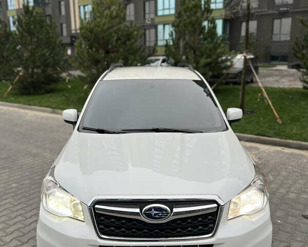 Белый Субару Форестер, объемом двигателя 2.5 л и пробегом 220 тыс. км за 10900 $, фото 3 на Automoto.ua