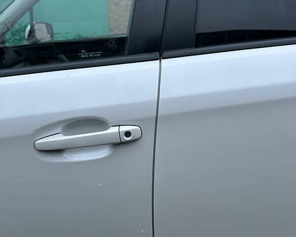 Білий Субару Forester, об'ємом двигуна 2.46 л та пробігом 146 тис. км за 13300 $, фото 16 на Automoto.ua