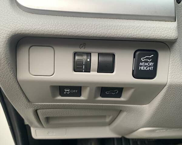 Білий Субару Forester, об'ємом двигуна 2.46 л та пробігом 157 тис. км за 12995 $, фото 17 на Automoto.ua