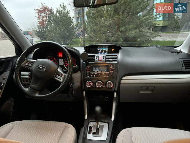 Белый Субару Форестер, объемом двигателя 2.5 л и пробегом 220 тыс. км за 10900 $, фото 13 на Automoto.ua