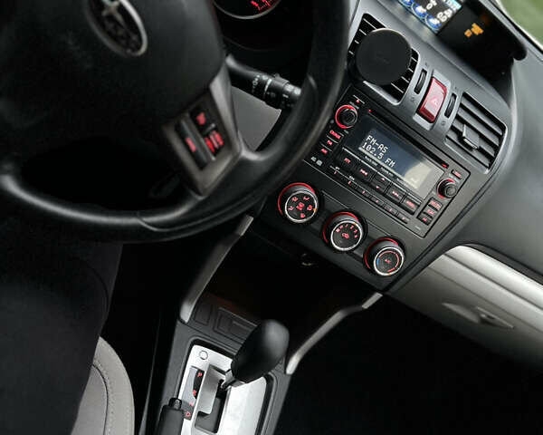 Белый Субару Форестер, объемом двигателя 2.5 л и пробегом 220 тыс. км за 10900 $, фото 14 на Automoto.ua