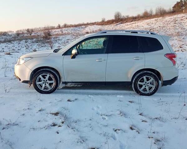 Белый Субару Форестер, объемом двигателя 2 л и пробегом 191 тыс. км за 14000 $, фото 3 на Automoto.ua