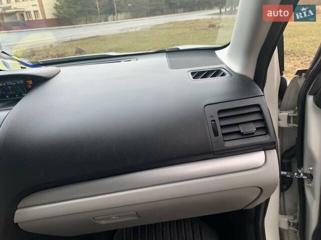 Білий Субару Forester, об'ємом двигуна 2.46 л та пробігом 157 тис. км за 12995 $, фото 13 на Automoto.ua