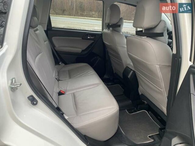 Білий Субару Forester, об'ємом двигуна 2.46 л та пробігом 157 тис. км за 12995 $, фото 26 на Automoto.ua
