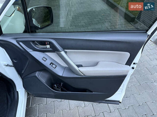 Білий Субару Forester, об'ємом двигуна 2.5 л та пробігом 199 тис. км за 11500 $, фото 20 на Automoto.ua