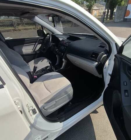 Білий Субару Forester, об'ємом двигуна 2.46 л та пробігом 222 тис. км за 10500 $, фото 10 на Automoto.ua