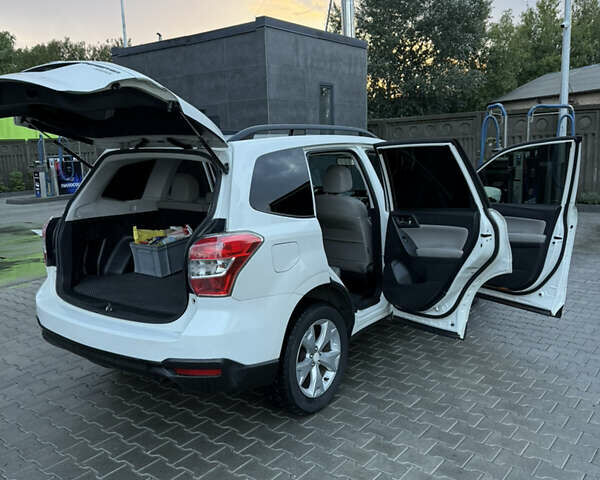 Білий Субару Forester, об'ємом двигуна 2.5 л та пробігом 199 тис. км за 11500 $, фото 12 на Automoto.ua