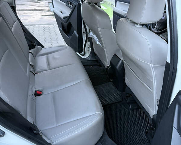 Білий Субару Forester, об'ємом двигуна 2.5 л та пробігом 199 тис. км за 11500 $, фото 13 на Automoto.ua