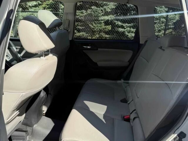 Белый Субару Форестер, объемом двигателя 2.5 л и пробегом 80 тыс. км за 2900 $, фото 14 на Automoto.ua