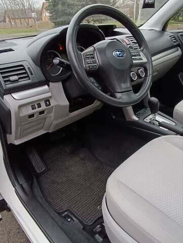 Белый Субару Форестер, объемом двигателя 2.5 л и пробегом 108 тыс. км за 12500 $, фото 15 на Automoto.ua