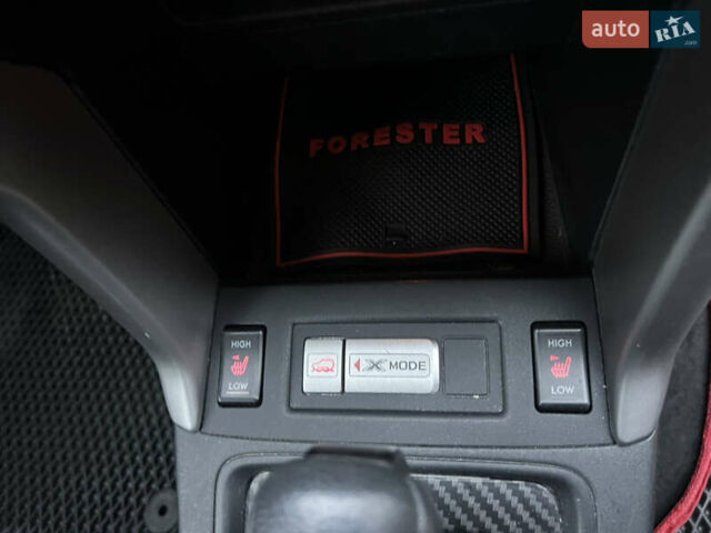 Білий Субару Forester, об'ємом двигуна 2.5 л та пробігом 143 тис. км за 15800 $, фото 16 на Automoto.ua