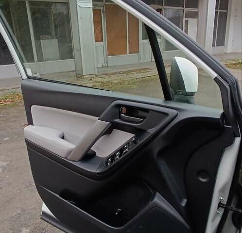 Белый Субару Форестер, объемом двигателя 2.5 л и пробегом 108 тыс. км за 12500 $, фото 6 на Automoto.ua