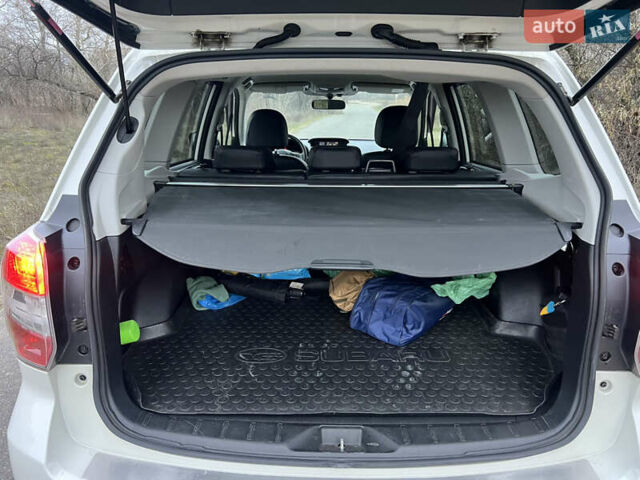 Білий Субару Forester, об'ємом двигуна 2.5 л та пробігом 143 тис. км за 15800 $, фото 26 на Automoto.ua