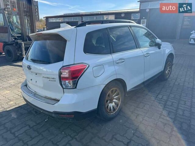 Білий Субару Forester, об'ємом двигуна 2.5 л та пробігом 241 тис. км за 8800 $, фото 4 на Automoto.ua