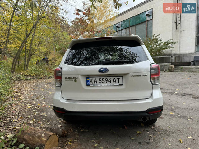 Белый Субару Форестер, объемом двигателя 2.5 л и пробегом 120 тыс. км за 16900 $, фото 7 на Automoto.ua