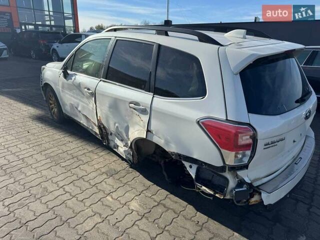 Білий Субару Forester, об'ємом двигуна 2.5 л та пробігом 241 тис. км за 8800 $, фото 2 на Automoto.ua