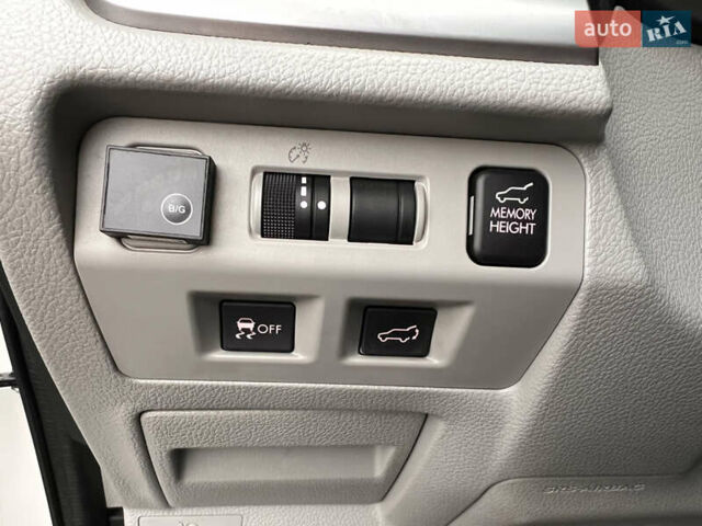 Белый Субару Форестер, объемом двигателя 2.5 л и пробегом 133 тыс. км за 13000 $, фото 17 на Automoto.ua