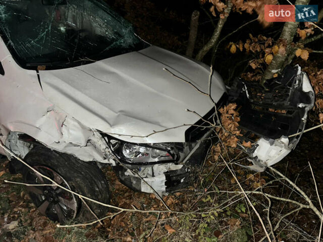Білий Субару Forester, об'ємом двигуна 2.5 л та пробігом 155 тис. км за 4140 $, фото 31 на Automoto.ua