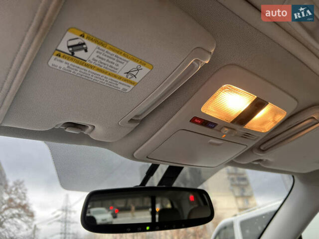 Белый Субару Форестер, объемом двигателя 2.5 л и пробегом 133 тыс. км за 13000 $, фото 19 на Automoto.ua