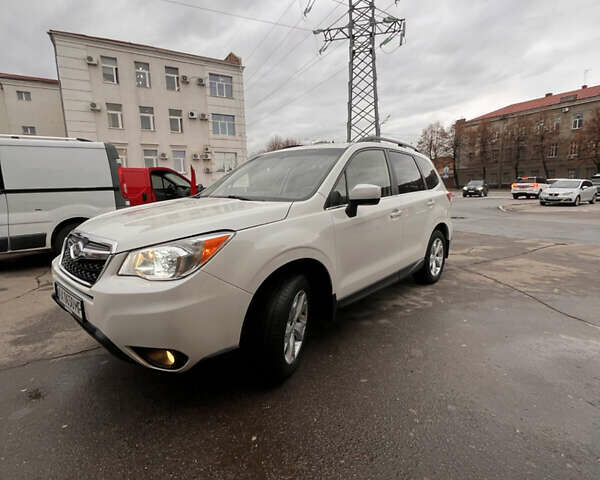 Белый Субару Форестер, объемом двигателя 2.5 л и пробегом 133 тыс. км за 13000 $, фото 2 на Automoto.ua