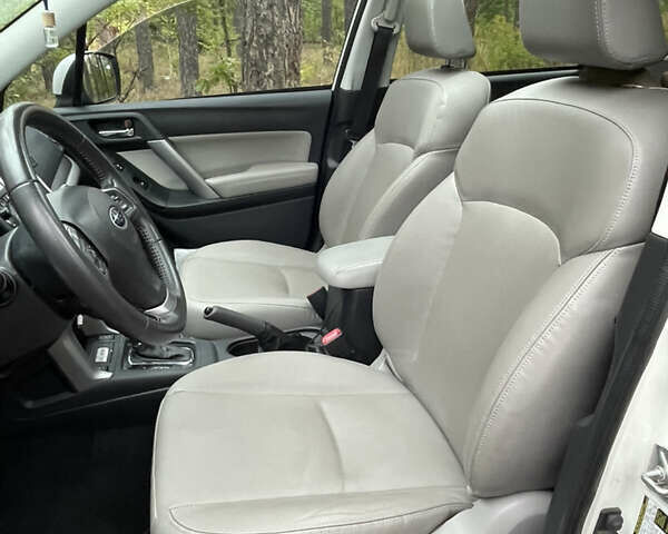 Белый Субару Форестер, объемом двигателя 2.5 л и пробегом 101 тыс. км за 14900 $, фото 15 на Automoto.ua