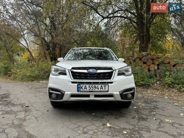 Белый Субару Форестер, объемом двигателя 2.5 л и пробегом 120 тыс. км за 16900 $, фото 3 на Automoto.ua