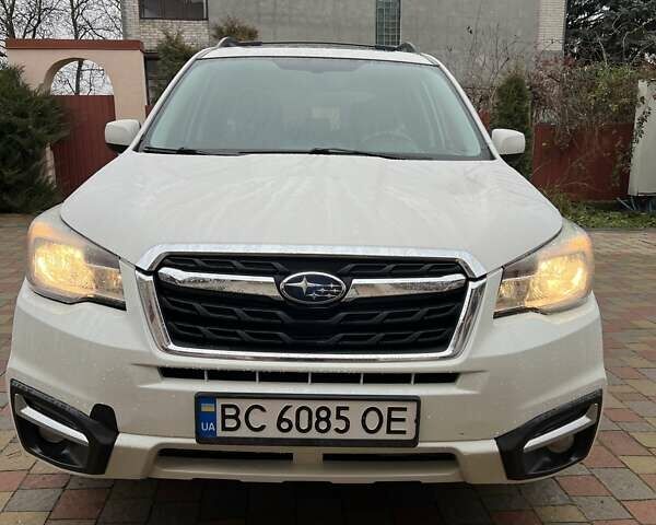 Белый Субару Форестер, объемом двигателя 2.46 л и пробегом 180 тыс. км за 12200 $, фото 5 на Automoto.ua