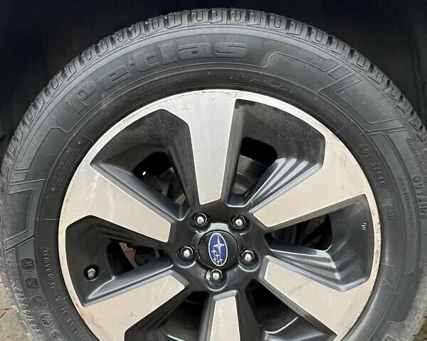 Белый Субару Форестер, объемом двигателя 2.46 л и пробегом 180 тыс. км за 12200 $, фото 10 на Automoto.ua