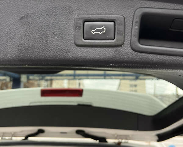 Белый Субару Форестер, объемом двигателя 2.5 л и пробегом 133 тыс. км за 13000 $, фото 26 на Automoto.ua