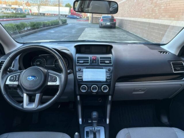 Белый Субару Форестер, объемом двигателя 2.5 л и пробегом 51 тыс. км за 12000 $, фото 7 на Automoto.ua